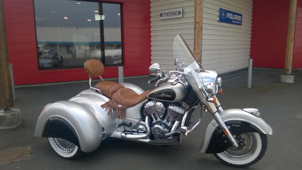 En exclusivité le nouveau trike YMT chief hannigan eritrik