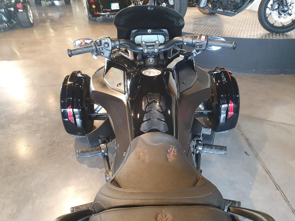 Roadster Trike Can am spyder F3 s