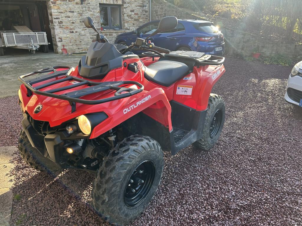 quad Can am outlander 450
