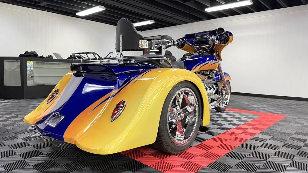 Trike Eritrik Challenger motorcycle Spirit V8 4.8 l erikwad Normandie 1